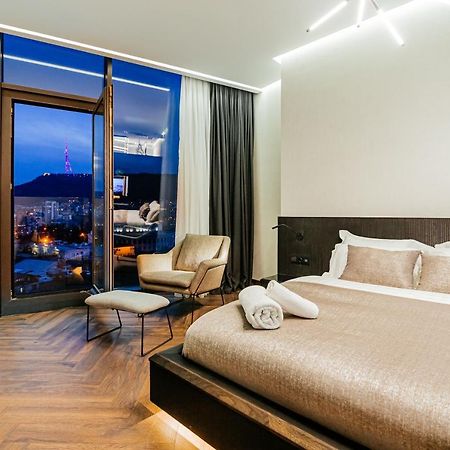Meta Business Hotel By King David Tbilisi Buitenkant foto