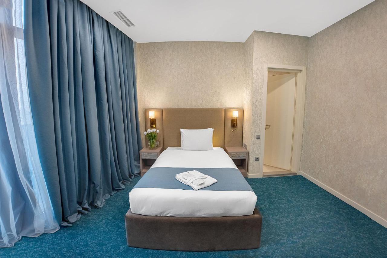 Meta Business Hotel By King David Tbilisi Buitenkant foto