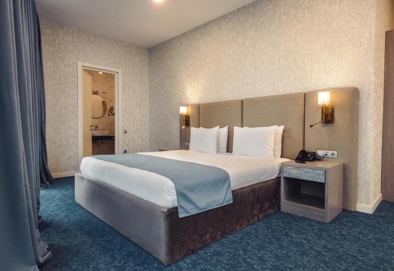 Meta Business Hotel By King David Tbilisi Buitenkant foto