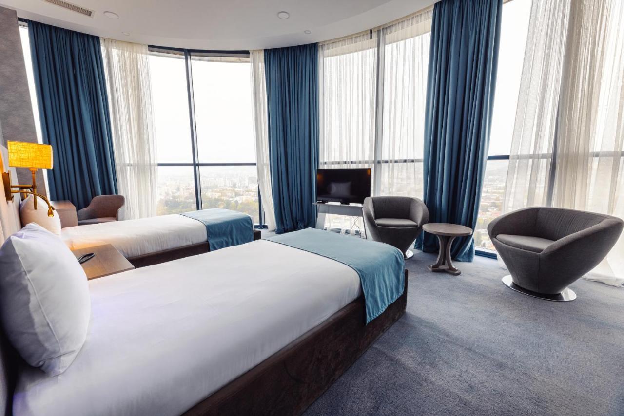 Meta Business Hotel By King David Tbilisi Buitenkant foto