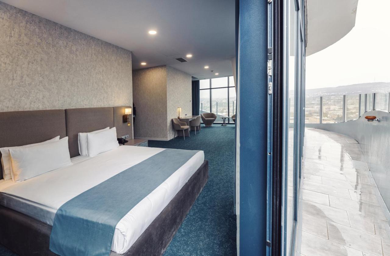 Meta Business Hotel By King David Tbilisi Buitenkant foto