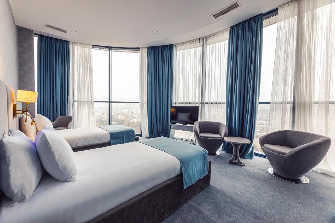 Meta Business Hotel By King David Tbilisi Buitenkant foto